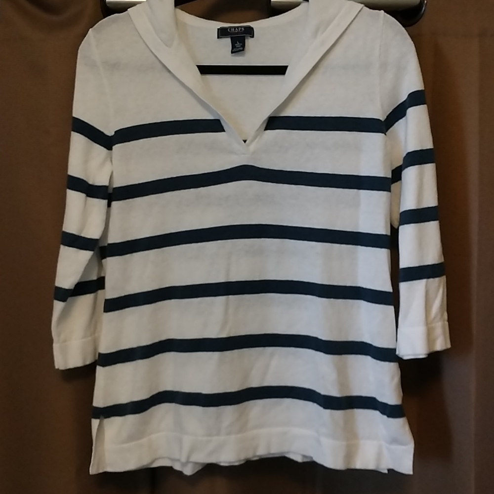 Chaps women's hooded sweater, size L